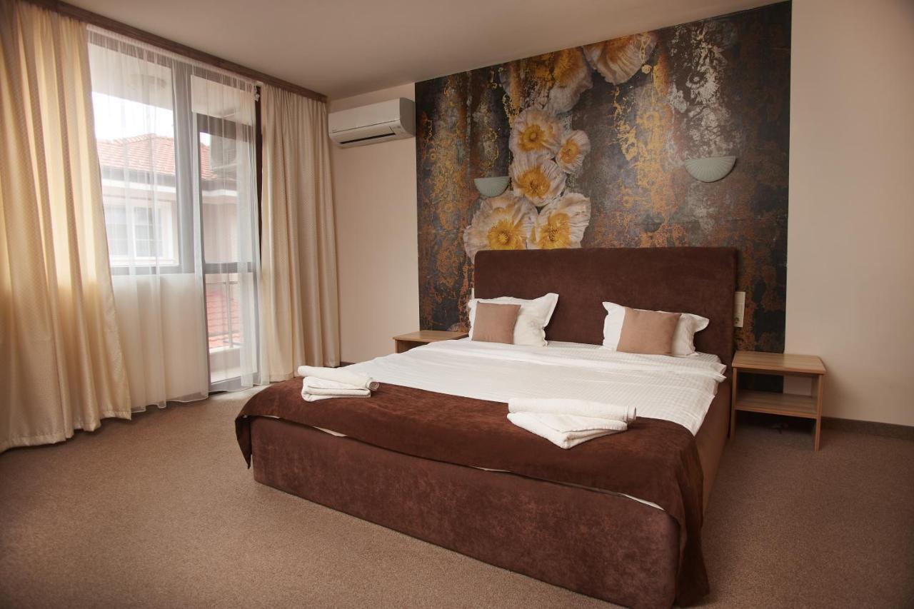 Flamingo Plovdiv Hotel Bagian luar foto